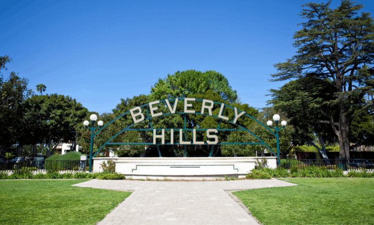 Beverly Hills sign in California, offering space to reflect on recent changes to Beverly Hills lemon laws